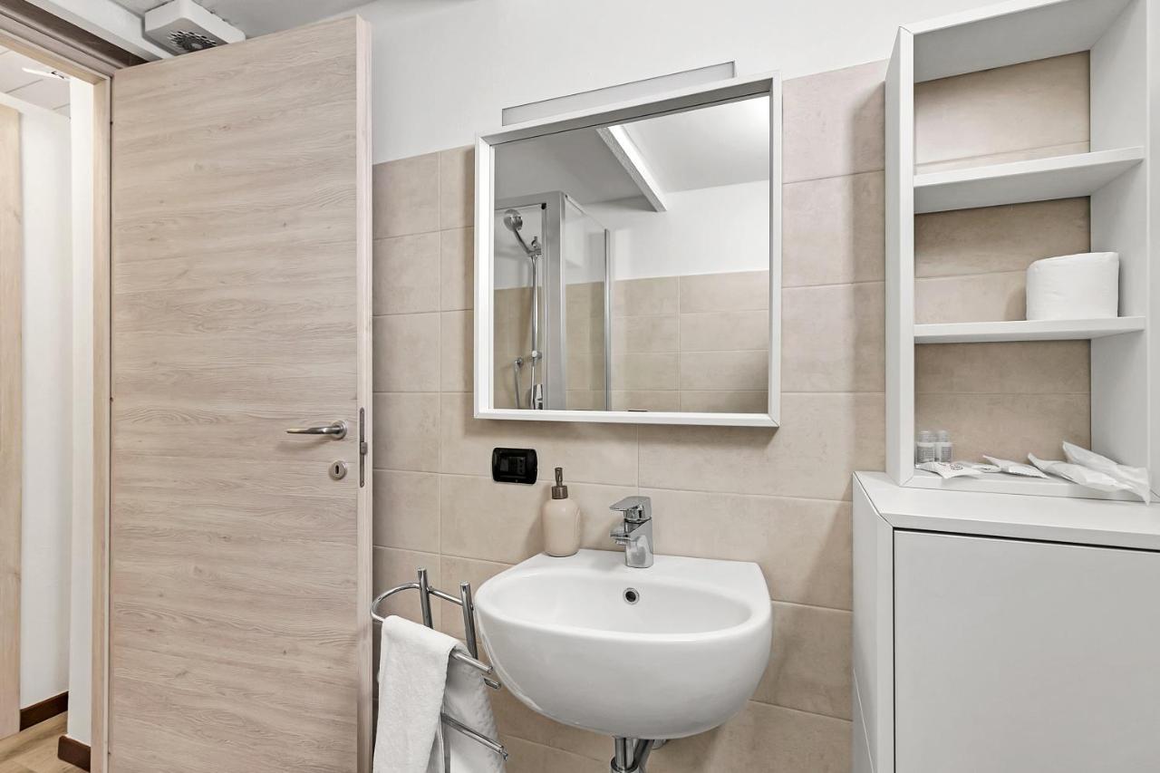 Loft Daiquiri Nel Centro Di Milano, Via Sottocorno, Porta Vittoria Apartment ภายนอก รูปภาพ
